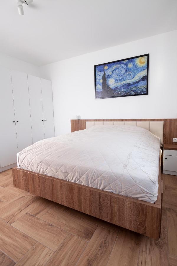 Hvt Comfort Apartments Мезёкёвешд Экстерьер фото