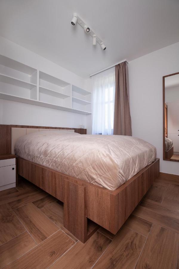 Hvt Comfort Apartments Мезёкёвешд Экстерьер фото