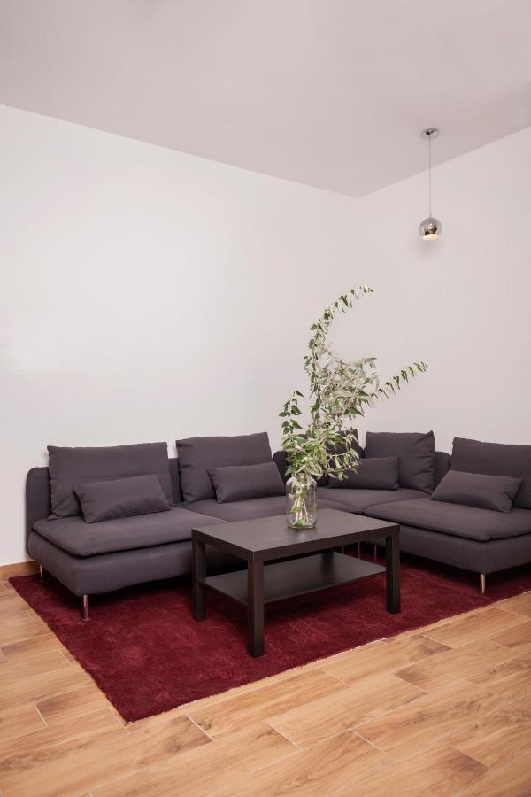 Hvt Comfort Apartments Мезёкёвешд Экстерьер фото