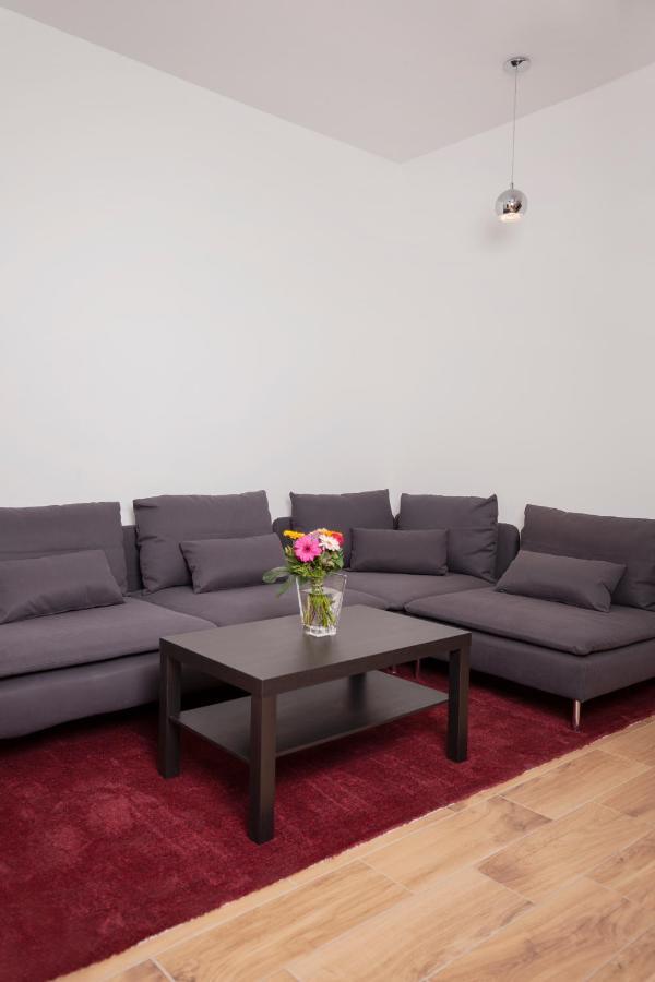 Hvt Comfort Apartments Мезёкёвешд Экстерьер фото