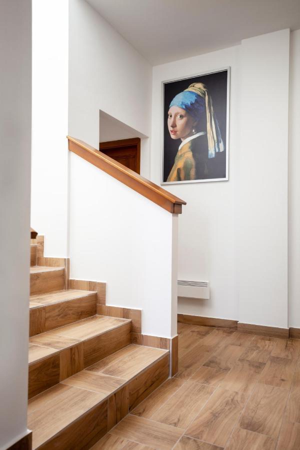 Hvt Comfort Apartments Мезёкёвешд Экстерьер фото